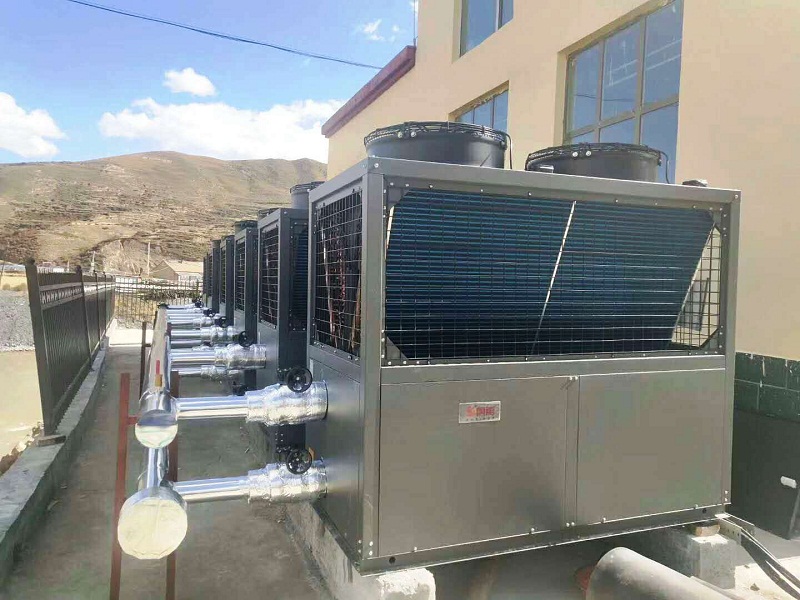 6臺25P超低溫空氣源熱泵機組 6臺25P超低溫空氣源熱泵機組